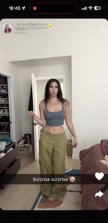 Sydnee Goodman feet photo thumbnail