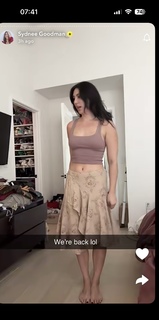 Sydnee Goodman feet photo thumbnail