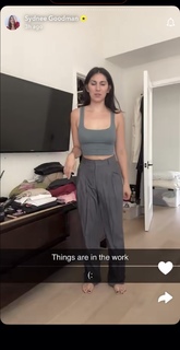 Sydnee Goodman feet photo thumbnail