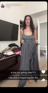 Sydnee Goodman feet photo thumbnail