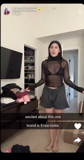 Sydnee Goodman feet photo thumbnail