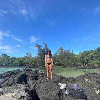 Sydney Agudong feet photo thumbnail