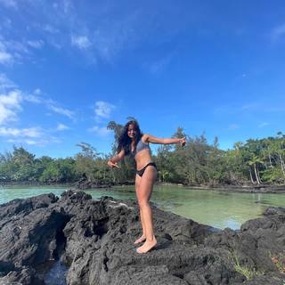 Sydney Agudong feet photo thumbnail