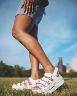 Sydney Carter feet photo 10