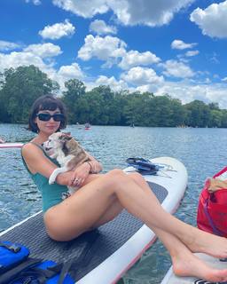 Sydney Chandler feet photo thumbnail