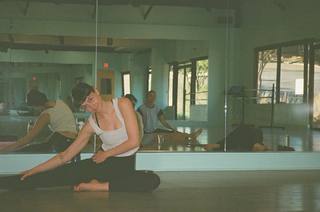 Sydney Chandler feet photo thumbnail