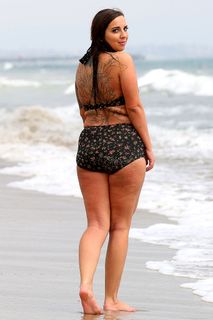 Sydney Leathers feet photo 1
