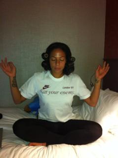 Sydney Leroux feet photo 3