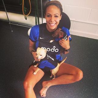 Sydney Leroux feet photo 2