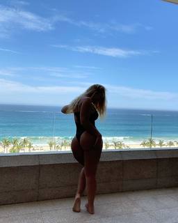 Sydney Maler feet photo 2