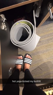 Sydney Park feet photo thumbnail