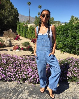 Sydney Park feet photo thumbnail