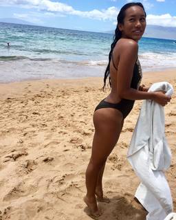 Sydney Park feet photo thumbnail