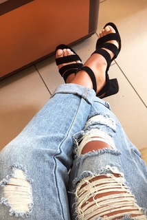 Sydney Park feet photo thumbnail