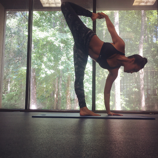 Sydney Park feet photo thumbnail