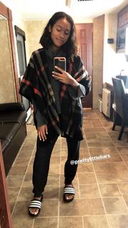 Sydney Park feet photo thumbnail