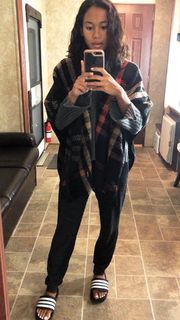 Sydney Park feet photo thumbnail