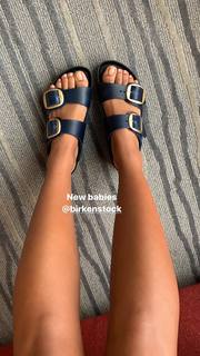 Sydney Park feet photo thumbnail