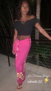 Sydney Park feet photo thumbnail