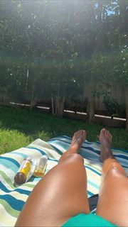 Sydney Park feet photo thumbnail