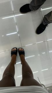 Sydney Park feet photo thumbnail