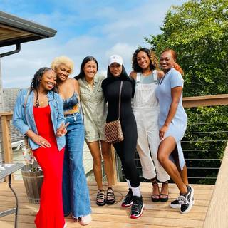 Sydney Park feet photo thumbnail