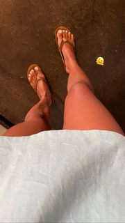 Sydney Park feet photo thumbnail