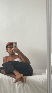 Sydney Park feet photo thumbnail