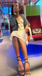 Sydney Park feet photo thumbnail