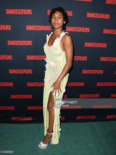 Sydney Park feet photo thumbnail