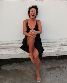 Sydney Park feet photo thumbnail