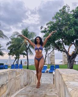 Sydney Parker feet photo thumbnail