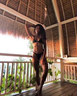 Sydney Parker feet photo thumbnail