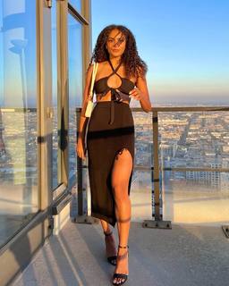 Sydney Parker feet photo thumbnail
