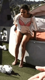 Sydney Parker feet photo thumbnail