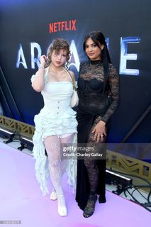 Sydney Parker feet photo thumbnail