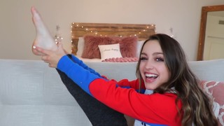 Sydney Serena feet photo 19