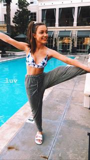 Sydney Serena feet photo 14