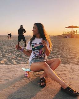 Sydney Serena feet photo 12