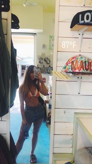 Sydney Serena feet photo 9
