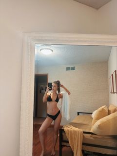 Sydney Serena feet photo 15