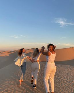Sydney Serena feet photo 8