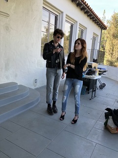 Sydney Sierota feet photo thumbnail