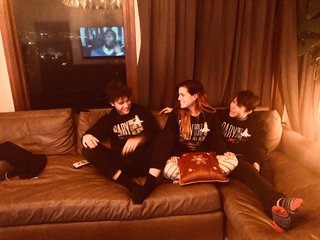 Sydney Sierota feet photo thumbnail