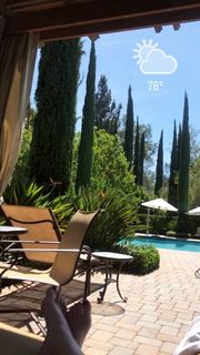 Sydney Sierota feet photo thumbnail