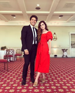 Sydney Sierota feet photo thumbnail