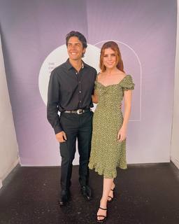 Sydney Sierota feet photo thumbnail