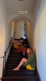 Sydney Sierota feet photo thumbnail