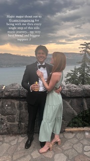 Sydney Sierota feet photo thumbnail