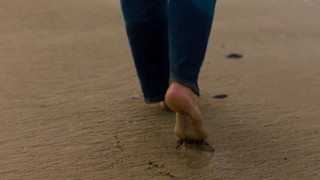 Sydney Sierota feet photo thumbnail